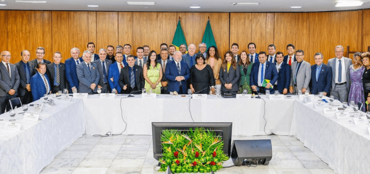 Em reunião com Lula, Ziulkoski apresenta desafios e pede diálogo para desenvolvimento do país